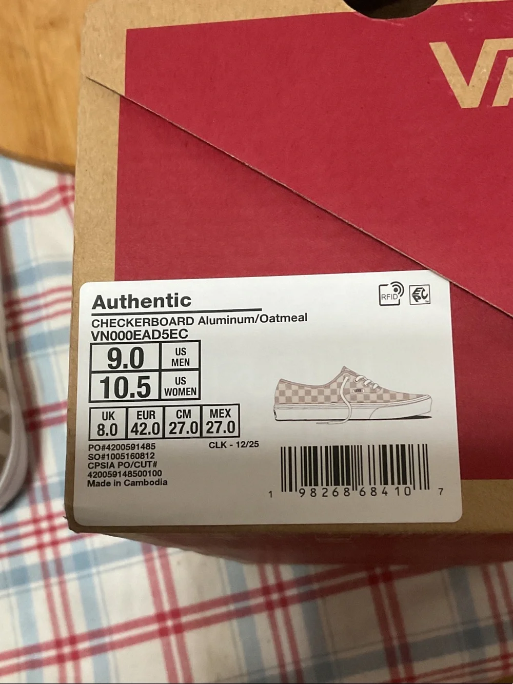 Vans Checkerboard Canvas Low-Top Sneaker aluminum/oatmeal 9 men’s 10.5 women